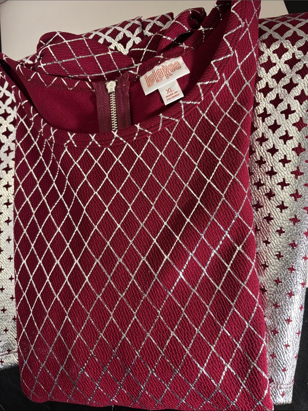 LuLaRoe Fuchsia to Cream Ombré Diamond Print Maxi Dress - Picture 6 of 6